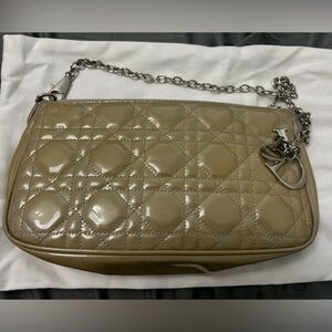 Dior shoulder bag in moss green